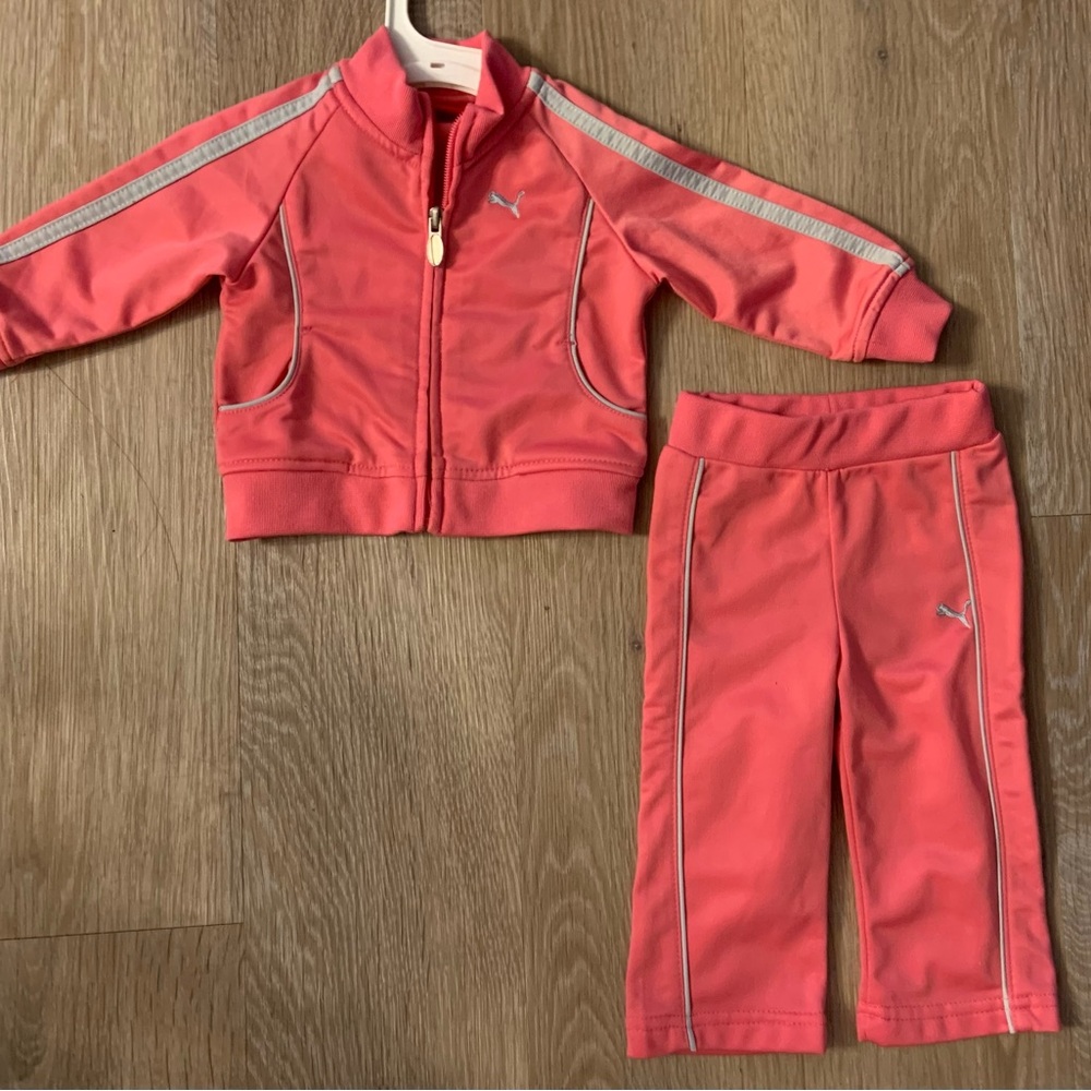 Puma Girl's Size 3-6 Months Bright Pink  2 Pc Zip Front Track Suit